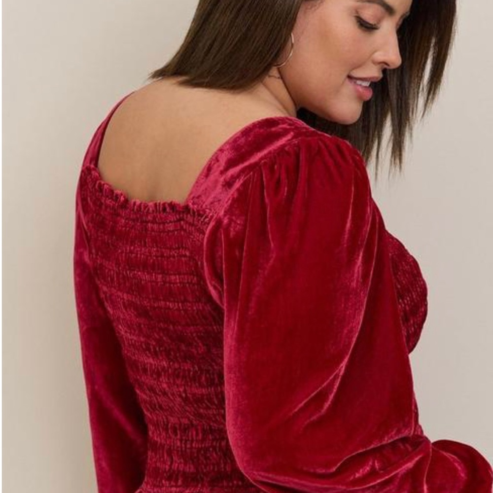 Blouse - Picture 2 of 3